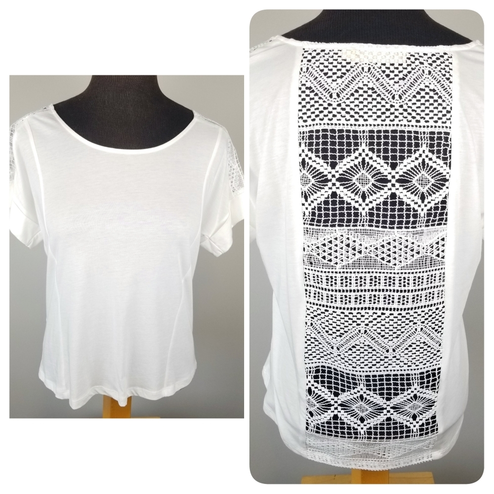 Off white / ivory lace panel short sleeve tee